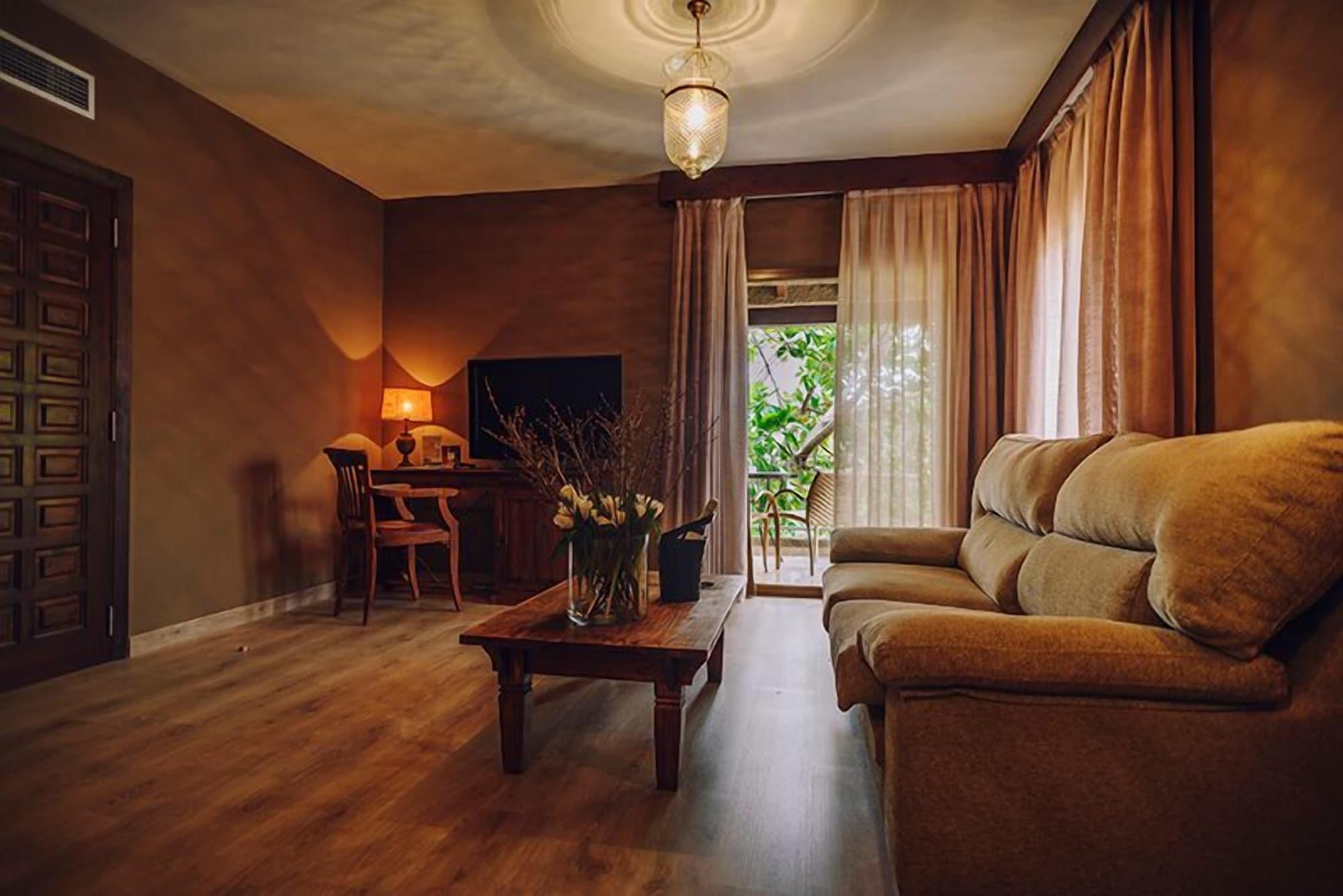 Hotel Swiss & - Designed For Adults